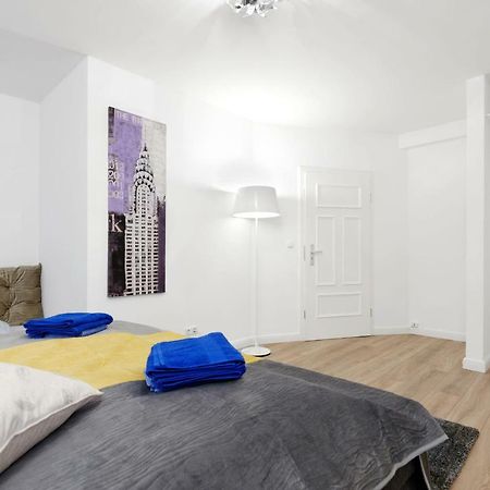 Big Central City Apt. Potsdamer Platz Berlin Bagian luar foto