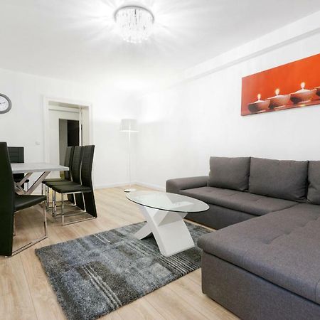 Big Central City Apt. Potsdamer Platz Berlin Bagian luar foto