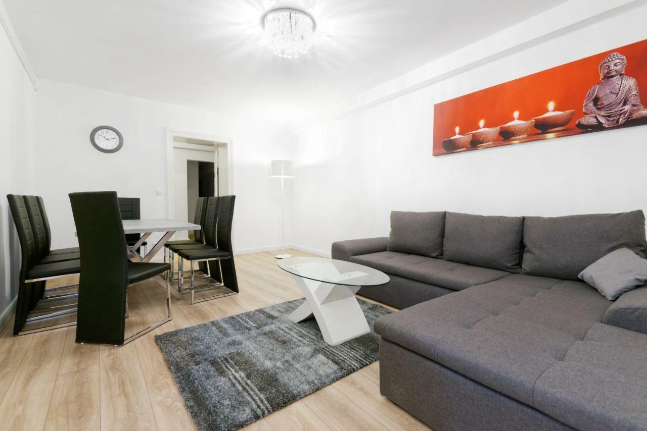 Big Central City Apt. Potsdamer Platz Berlin Bagian luar foto