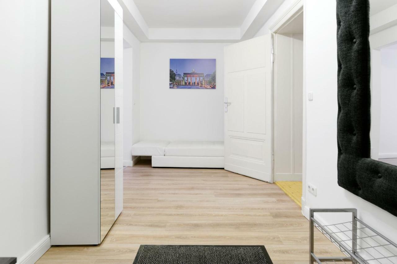 Big Central City Apt. Potsdamer Platz Berlin Bagian luar foto